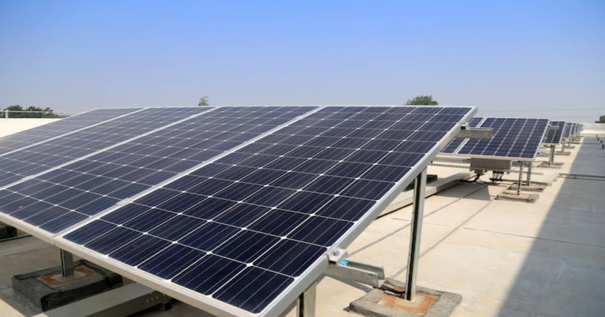 8 Reasons to Consider a Solar Power System for Your Business