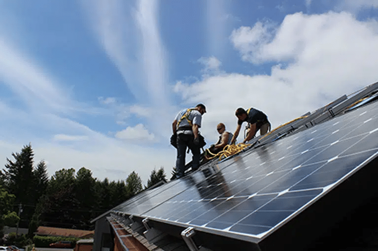 solar energy installer apprentice img