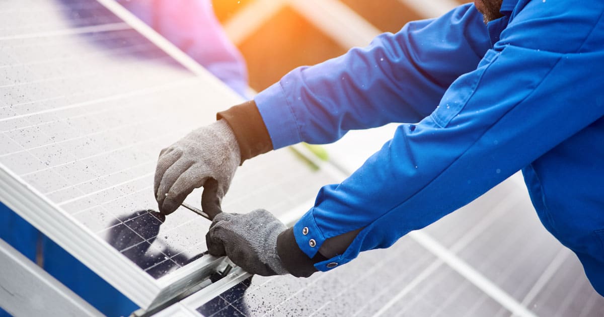 What You Need to Know About Hiring Solar Panel Installers